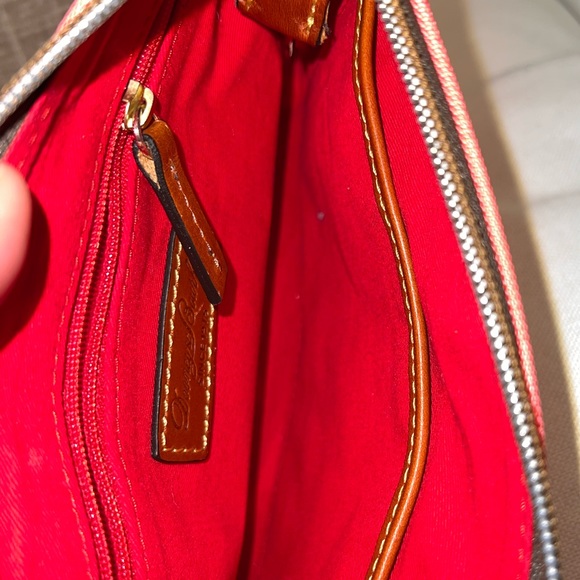 Dooney & Bourke Coat Canvas Crossbody Pouchete Red - Picture 5 of 13